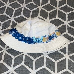 DISNEY Parks LILO & STITCH White Bucket Hat